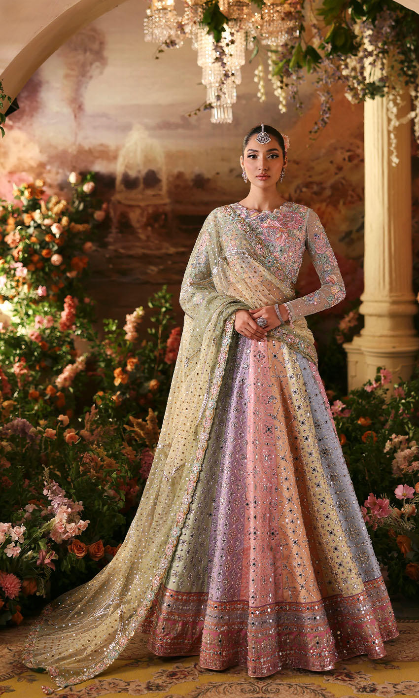 Fairytale Lehenga Choli by Nomi Ansari – Bridal Pakistani Designer Dress