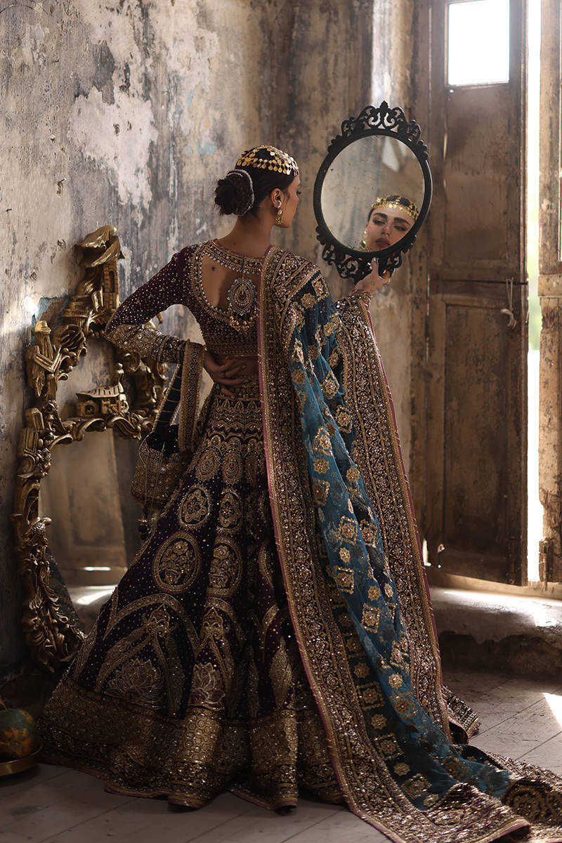 Malika Jaan Pakistani Mehndi Lehenga choli