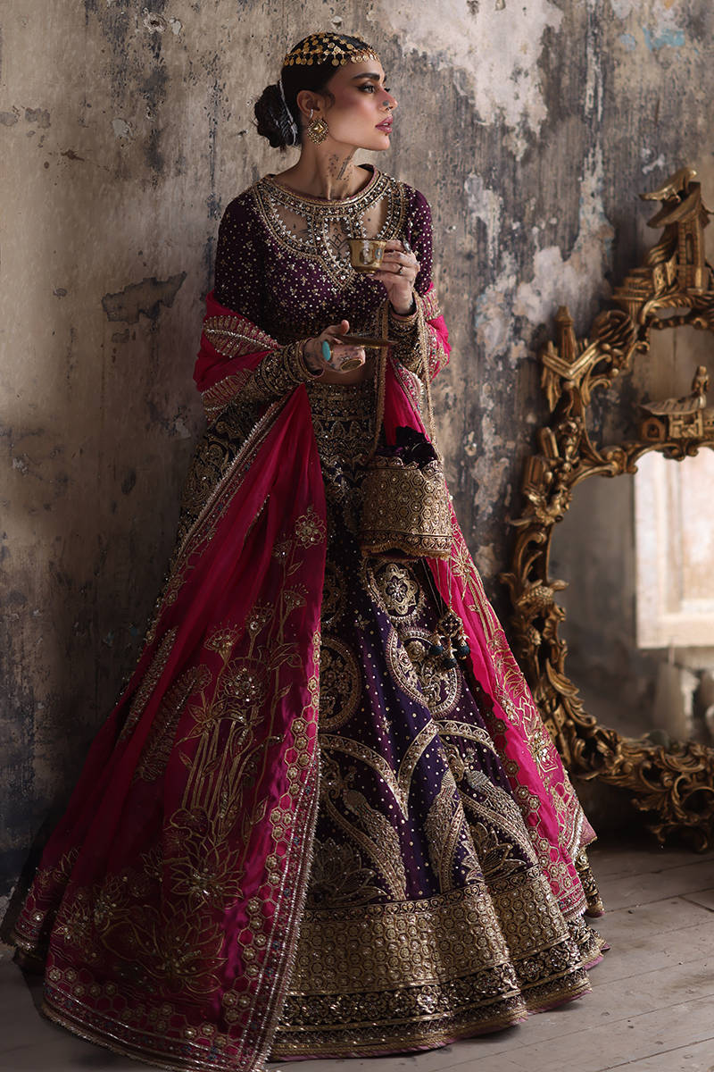 Malika Jaan Pakistani Mehndi Lehenga choli