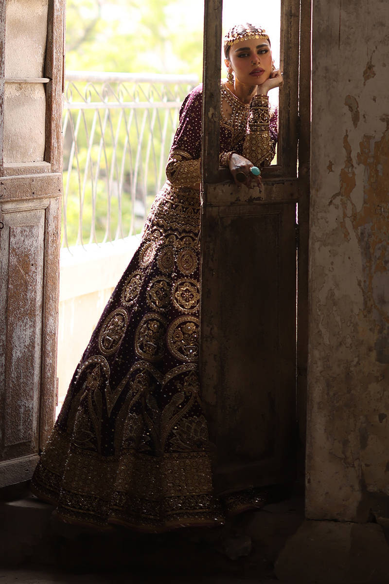 Malika Jaan Pakistani Mehndi Lehenga choli