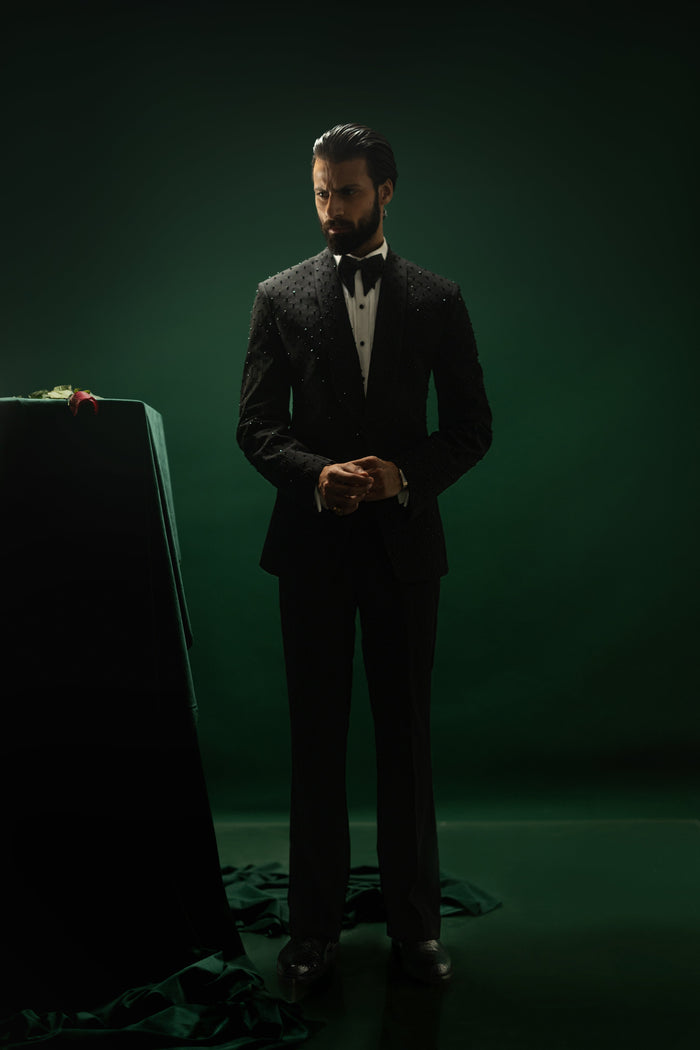 Noir éclat – the Beaded Midnight Tuxedo