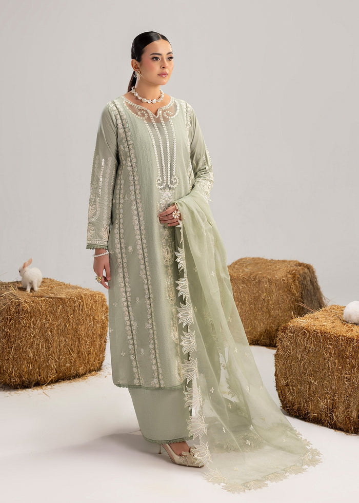 2633A Embroidered 3 Piece