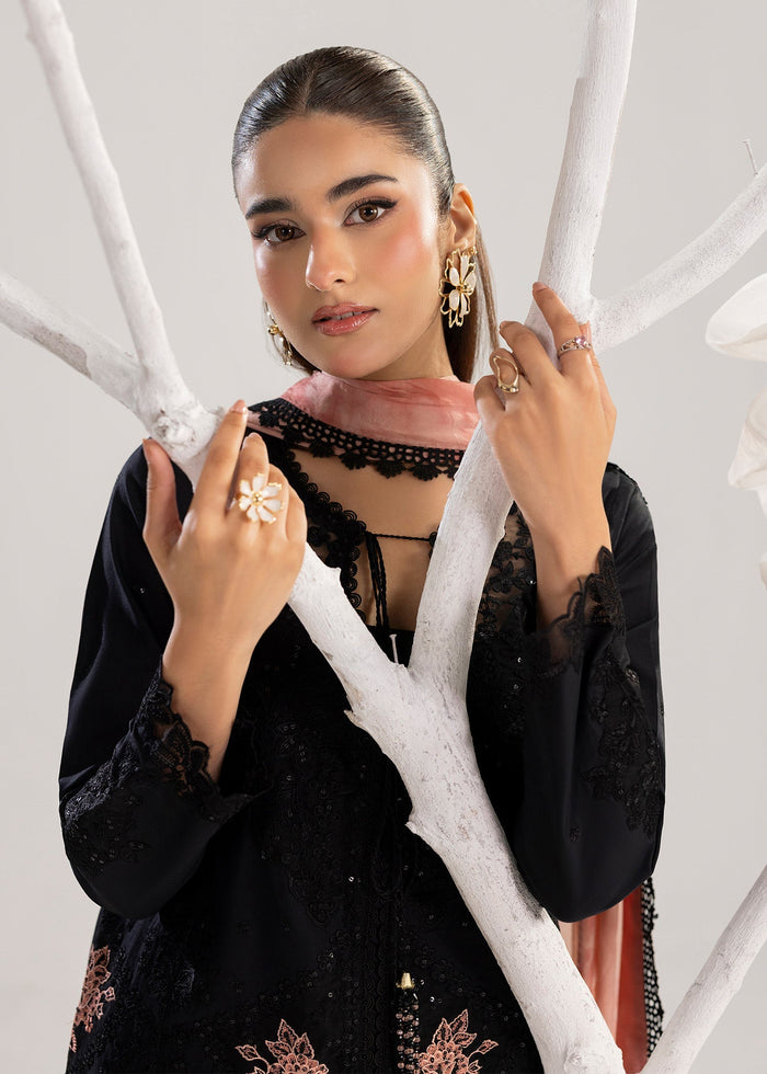 2636B Embroidered 3 Piece