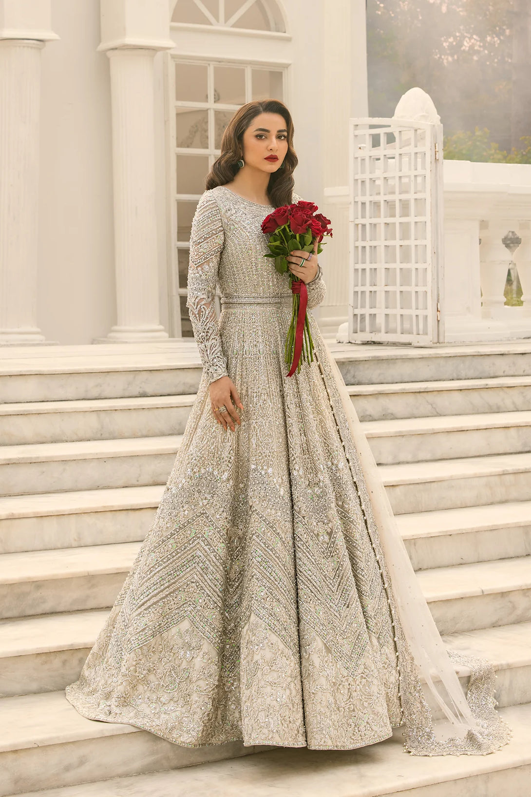 Pakistani wedding dress Pearl white long tail Veil – UY Collection
