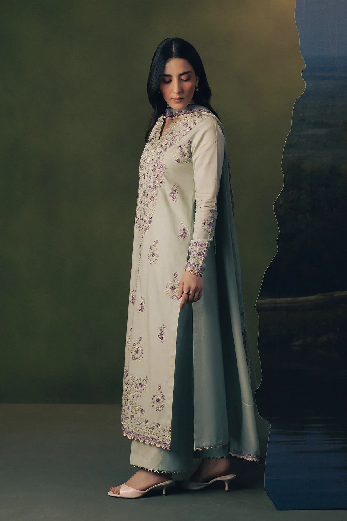 Livia - 3 Piece Cambric RTW