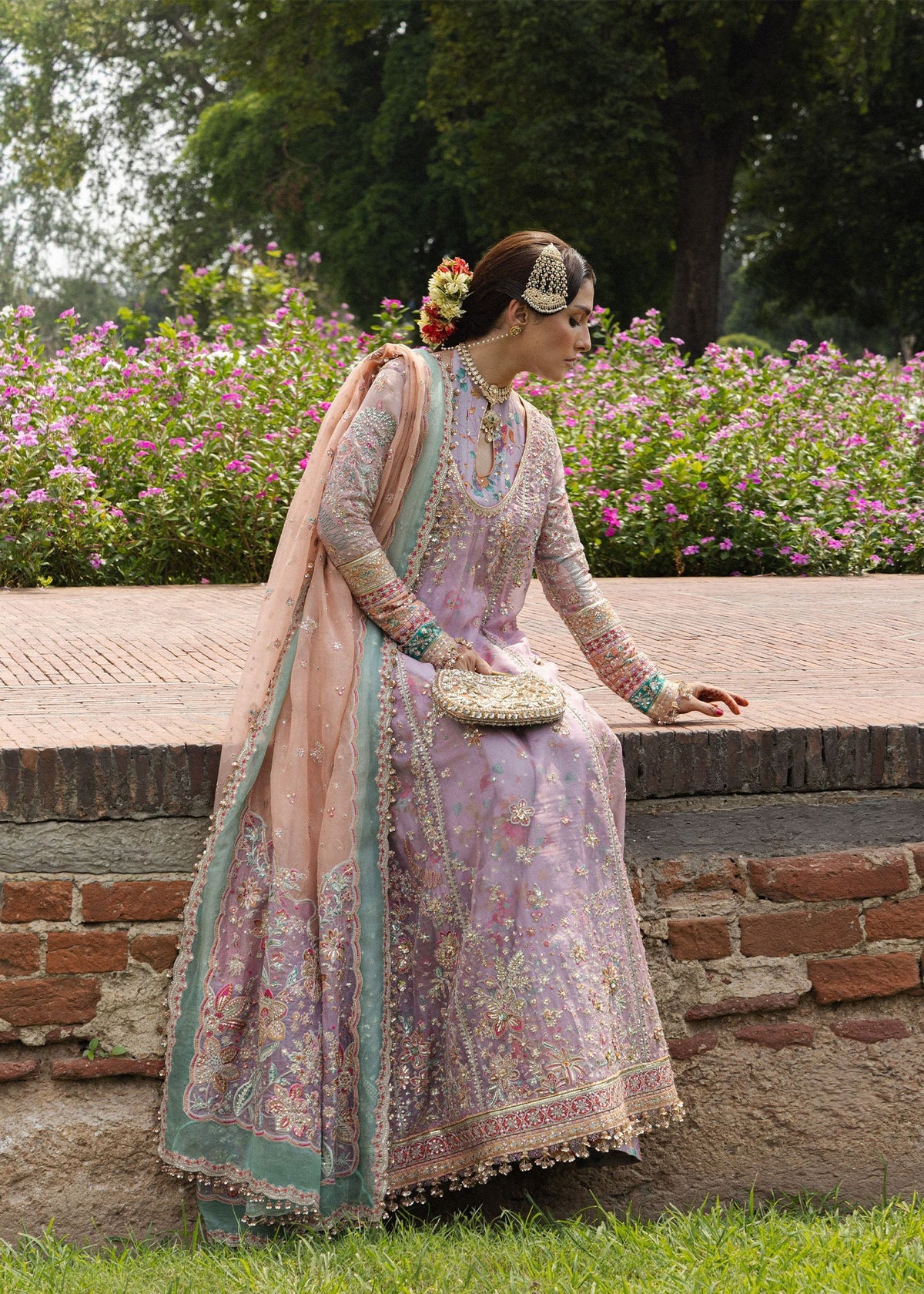 Hussain Rehar Gulrang detail