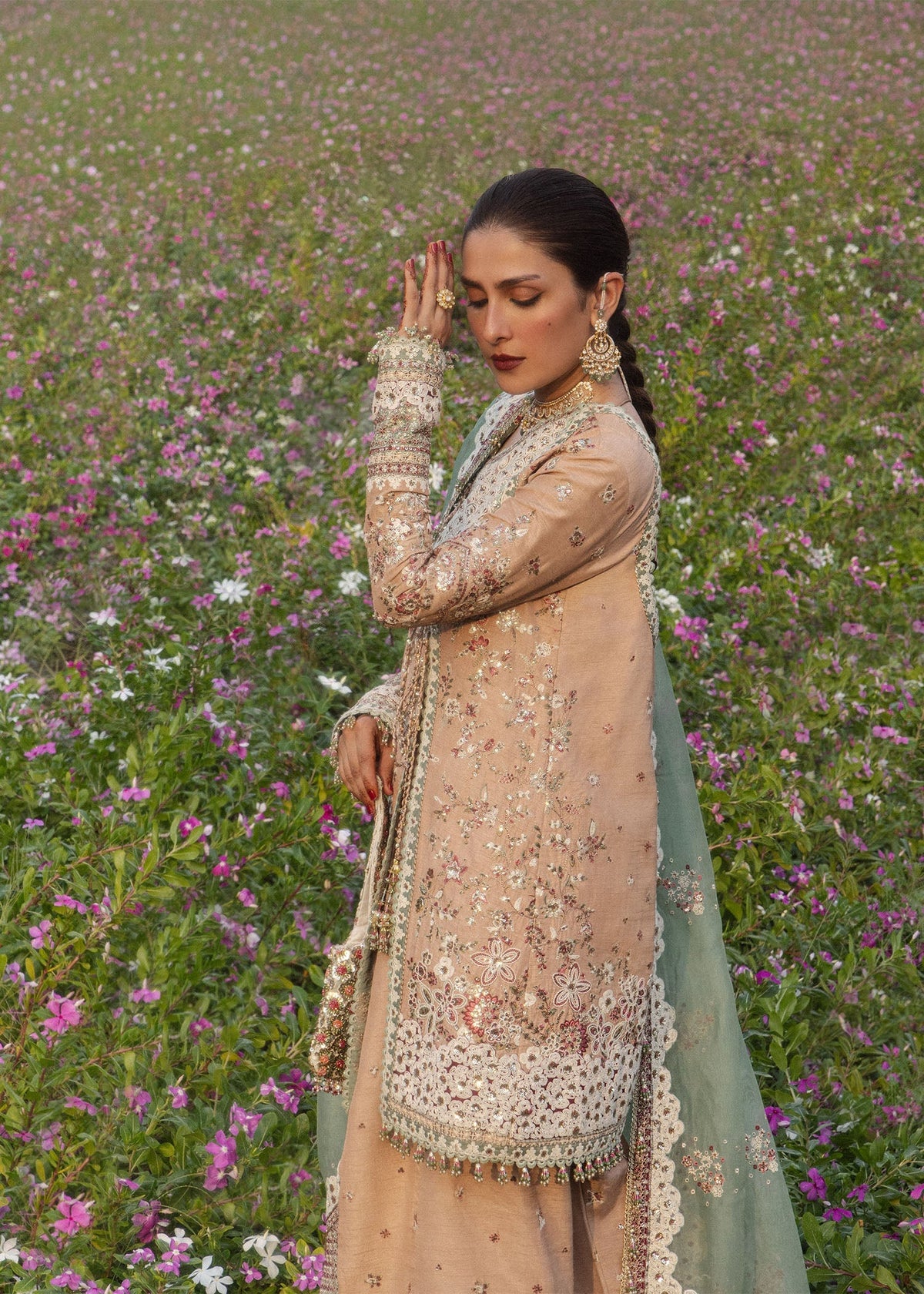 Hussain Rehar Gohar-Ara detail