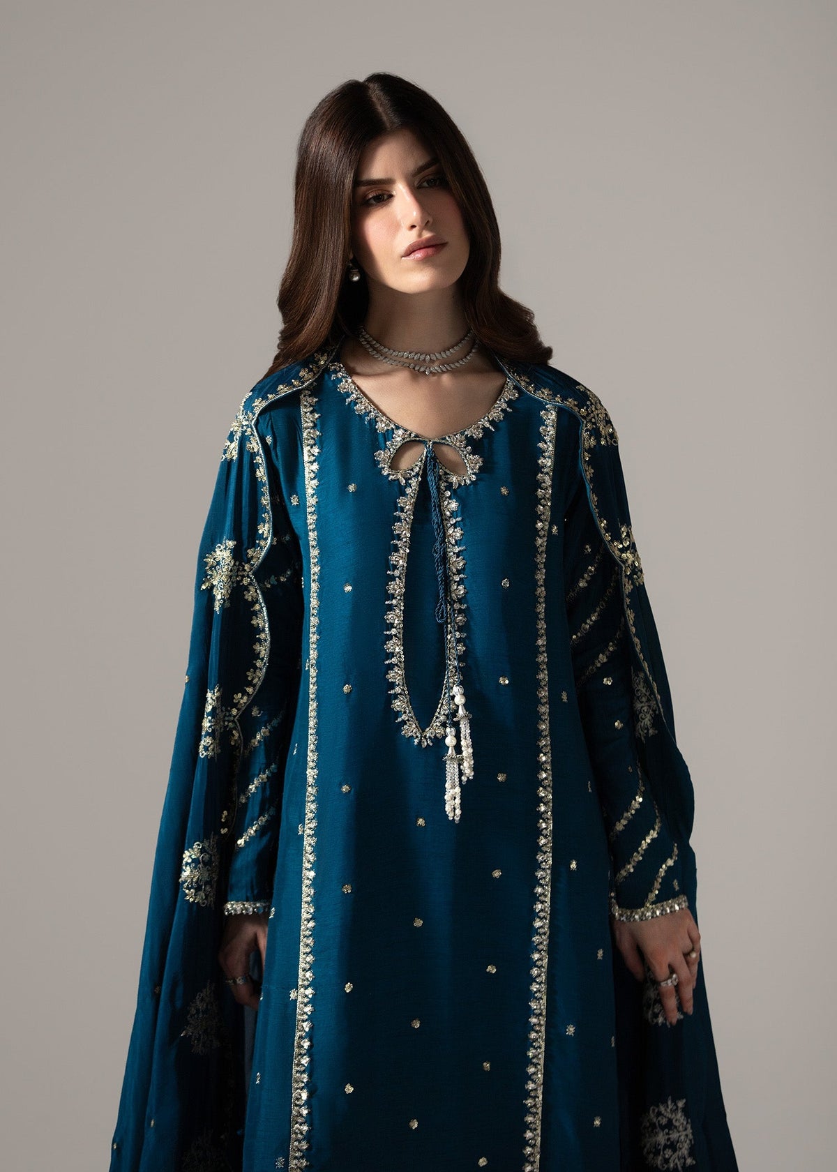 2655A Embroidered 3 Piece