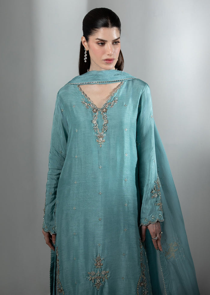 2656A Embroidered 3 Piece