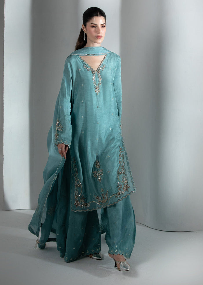 2656A Embroidered 3 Piece