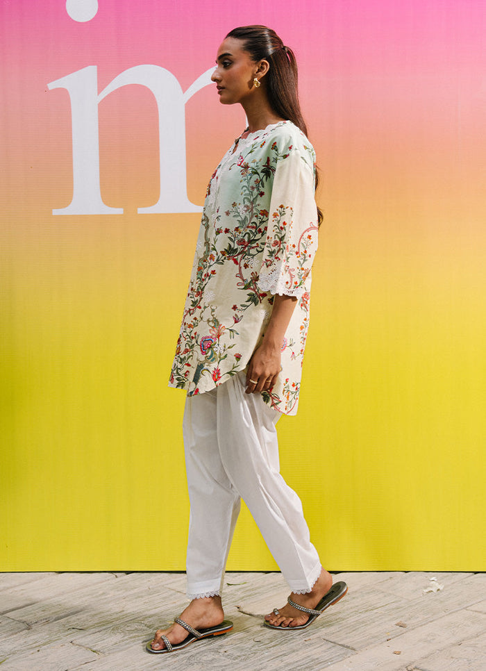 Printed Embroidered Kurta 17154