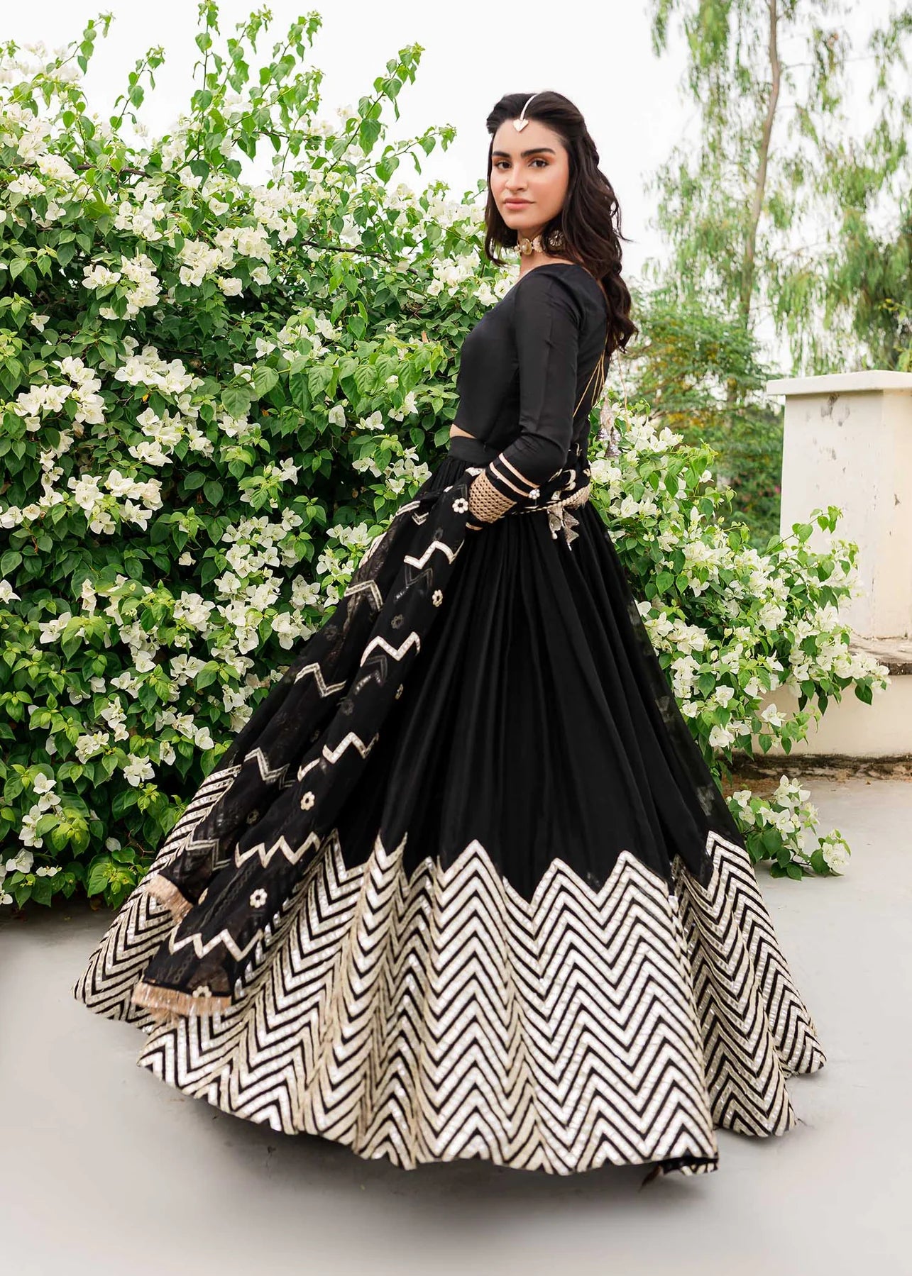 Black Blouse, Lehnga, Dupatta, Potli