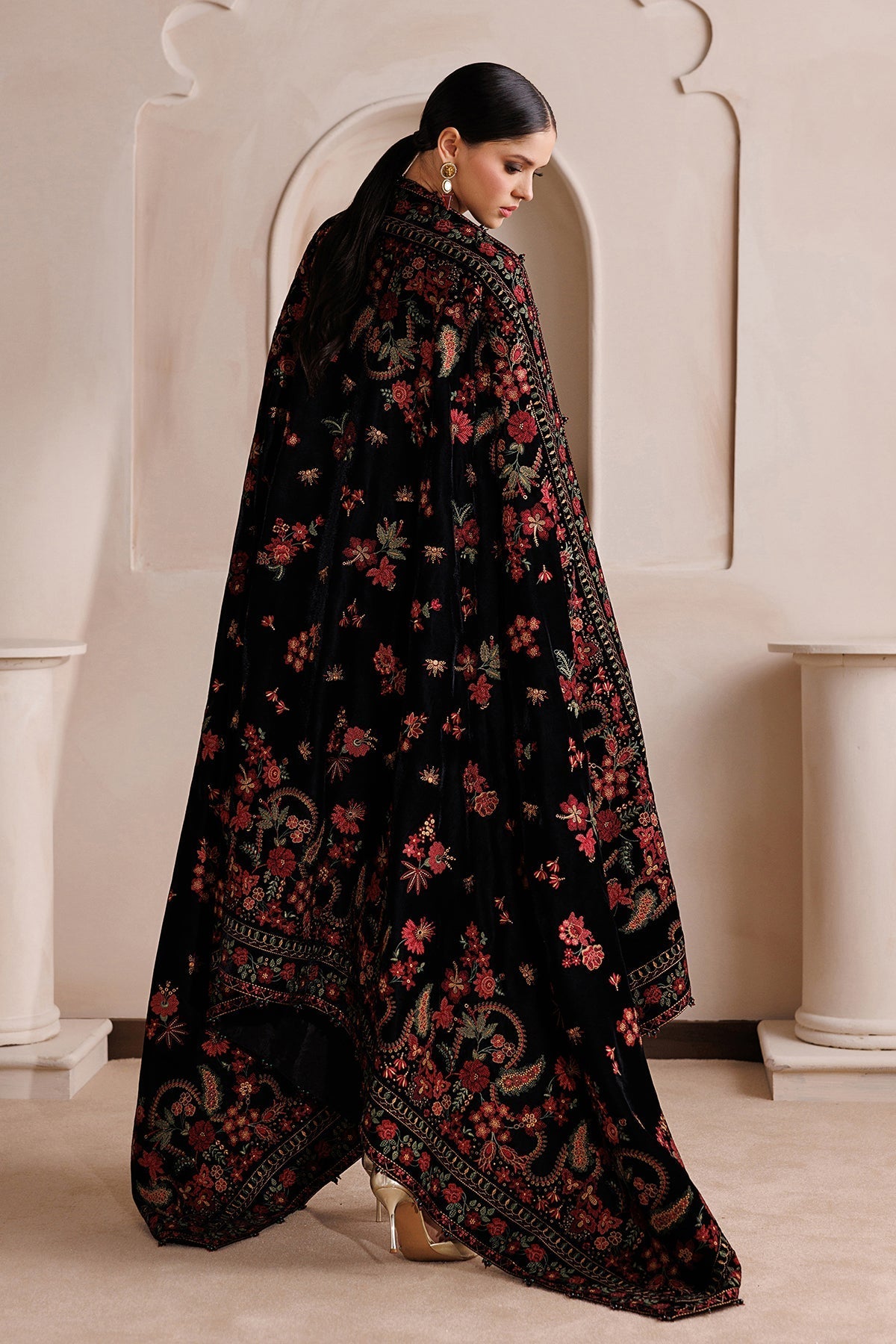 Embroidered Velvet Shawl VS-67