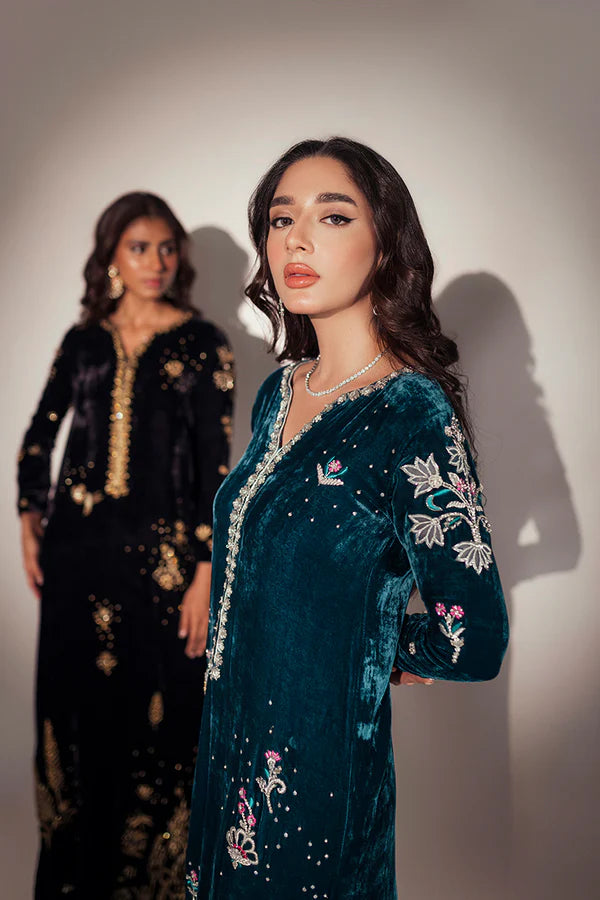 Rumaisa kaftan