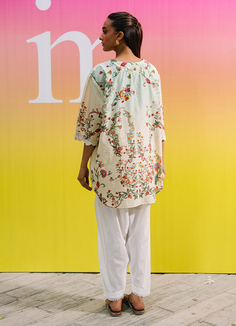 Printed Embroidered Kurta 17154