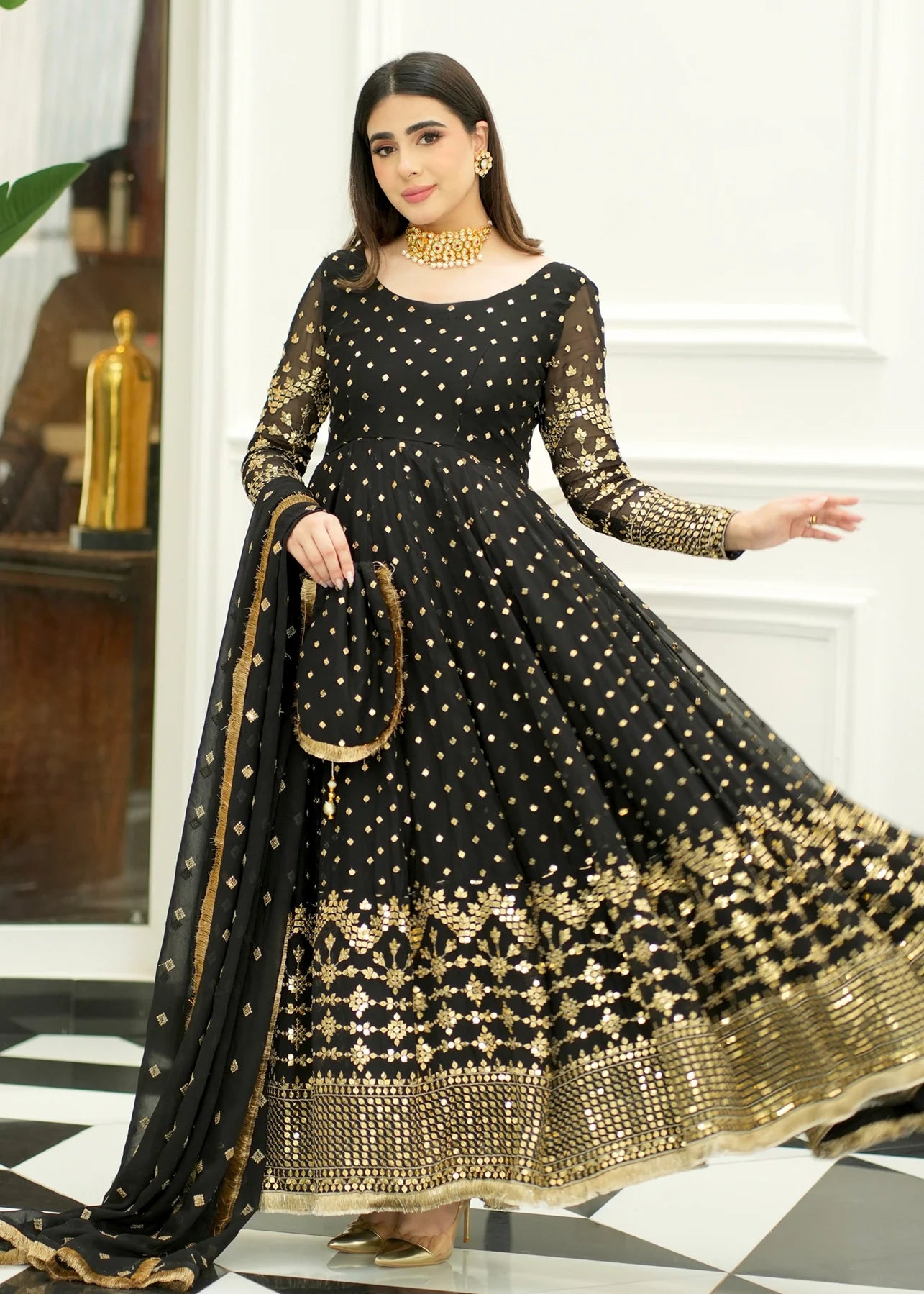 Black chiffon pishwas