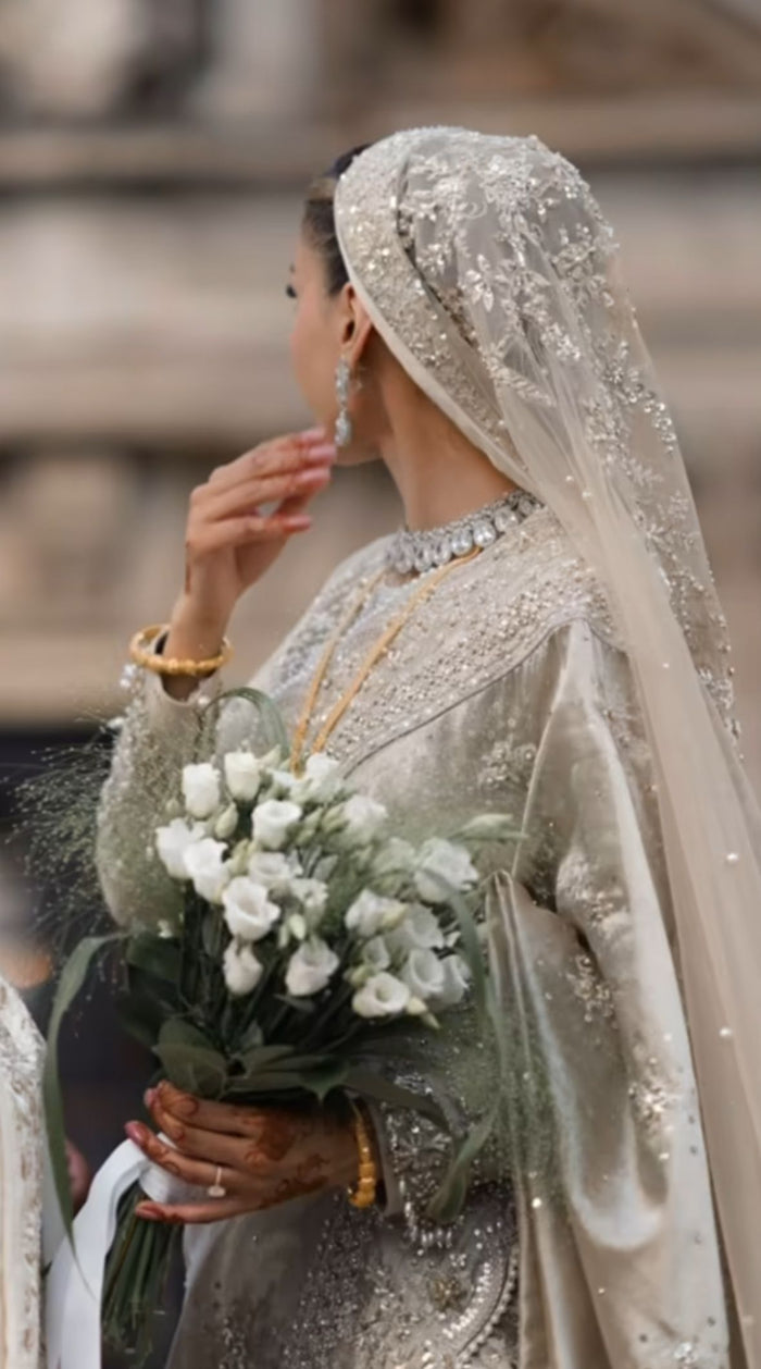Pearl Embellished Bridal Veil