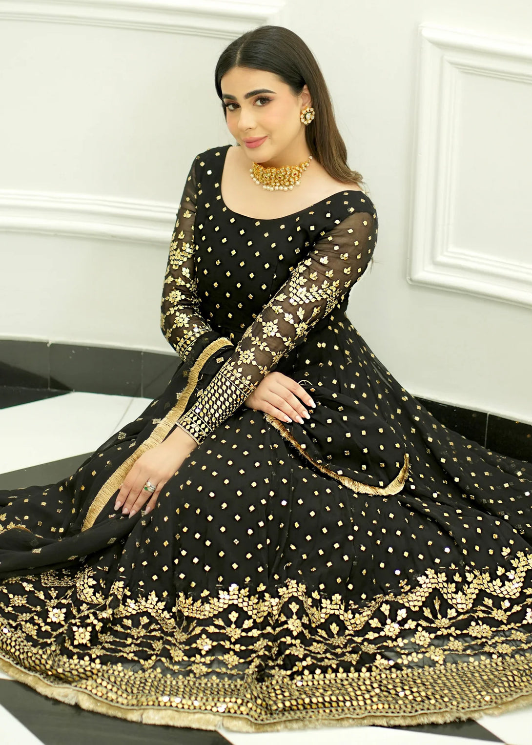 Black chiffon pishwas