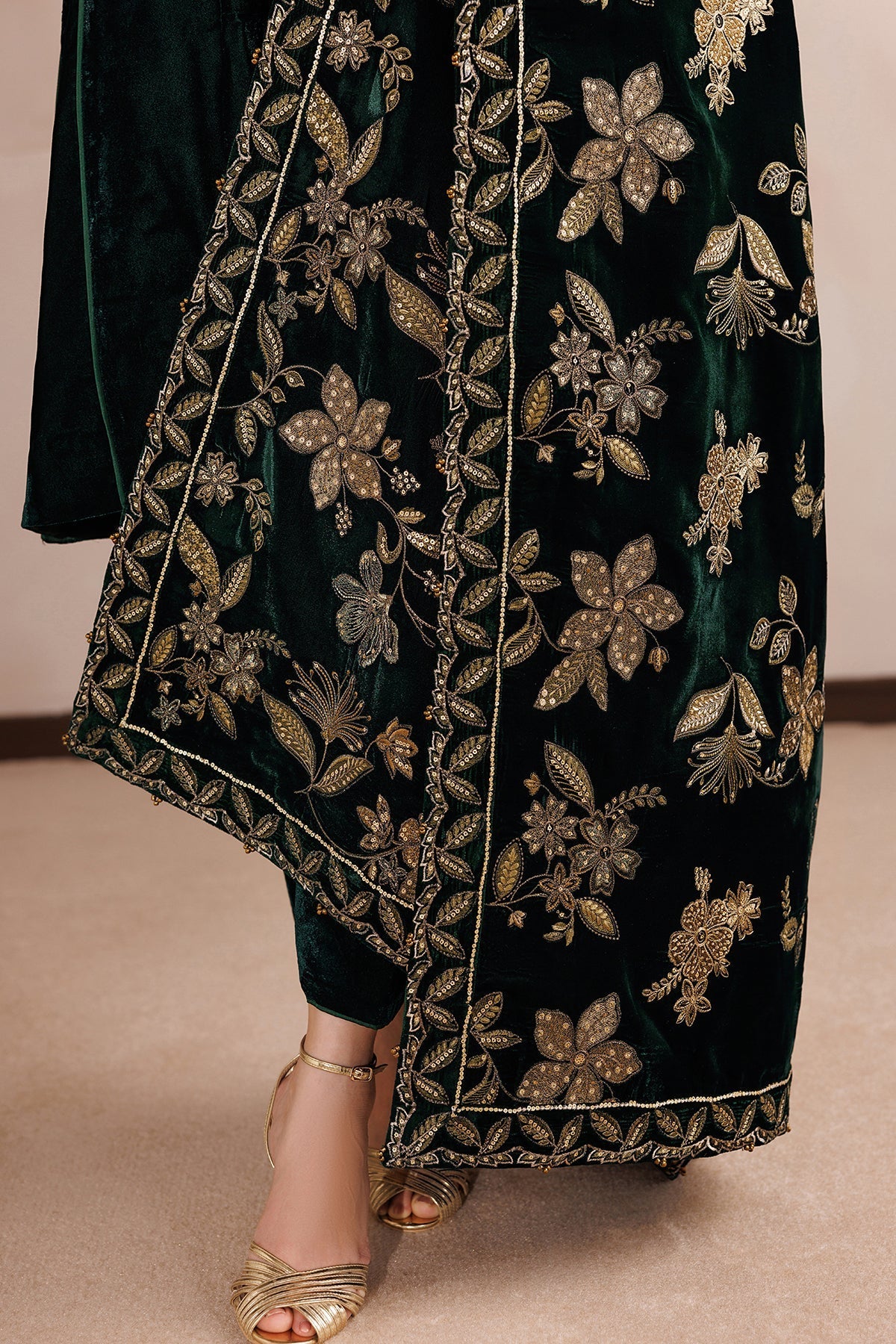 Embroidered Velvet Shawl VS-65