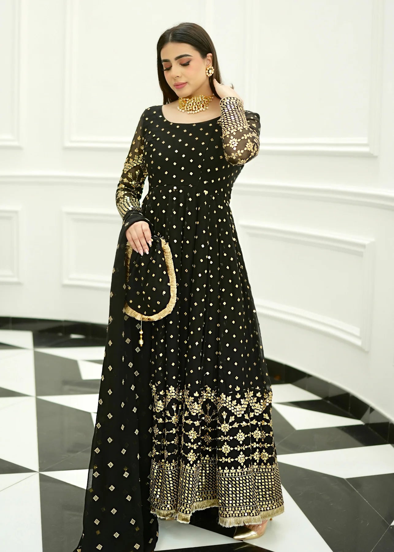 Black chiffon pishwas