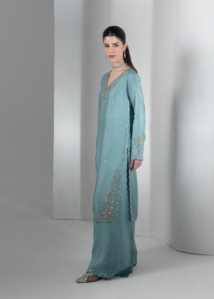2656A Embroidered 3 Piece