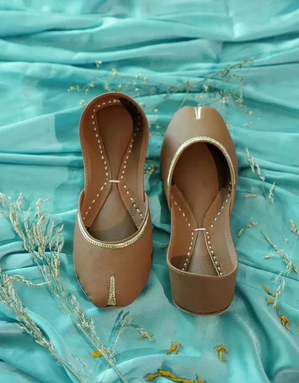 Rohi Brown Khussa