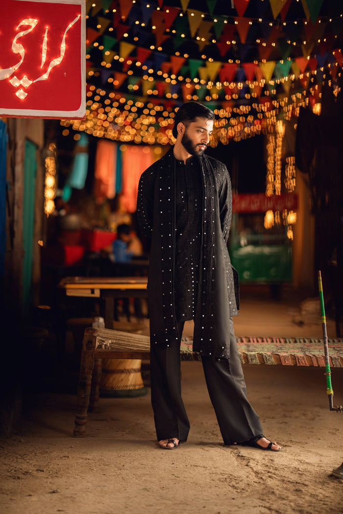SHEESH – POSH BLACK KURTA PAJAMA