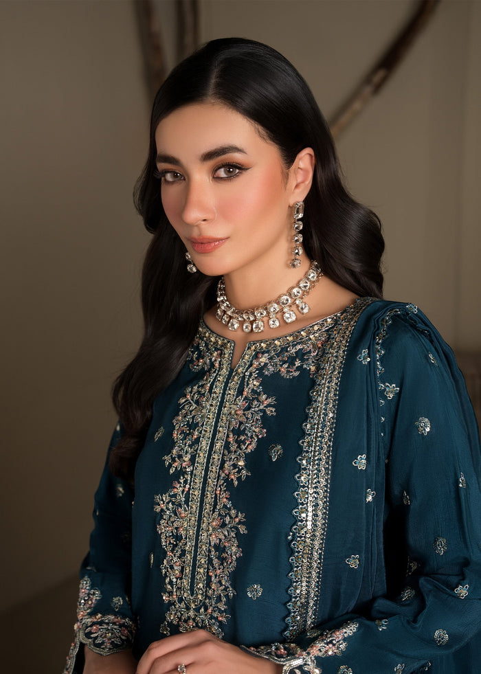 2624A Embroidered 3 Piece