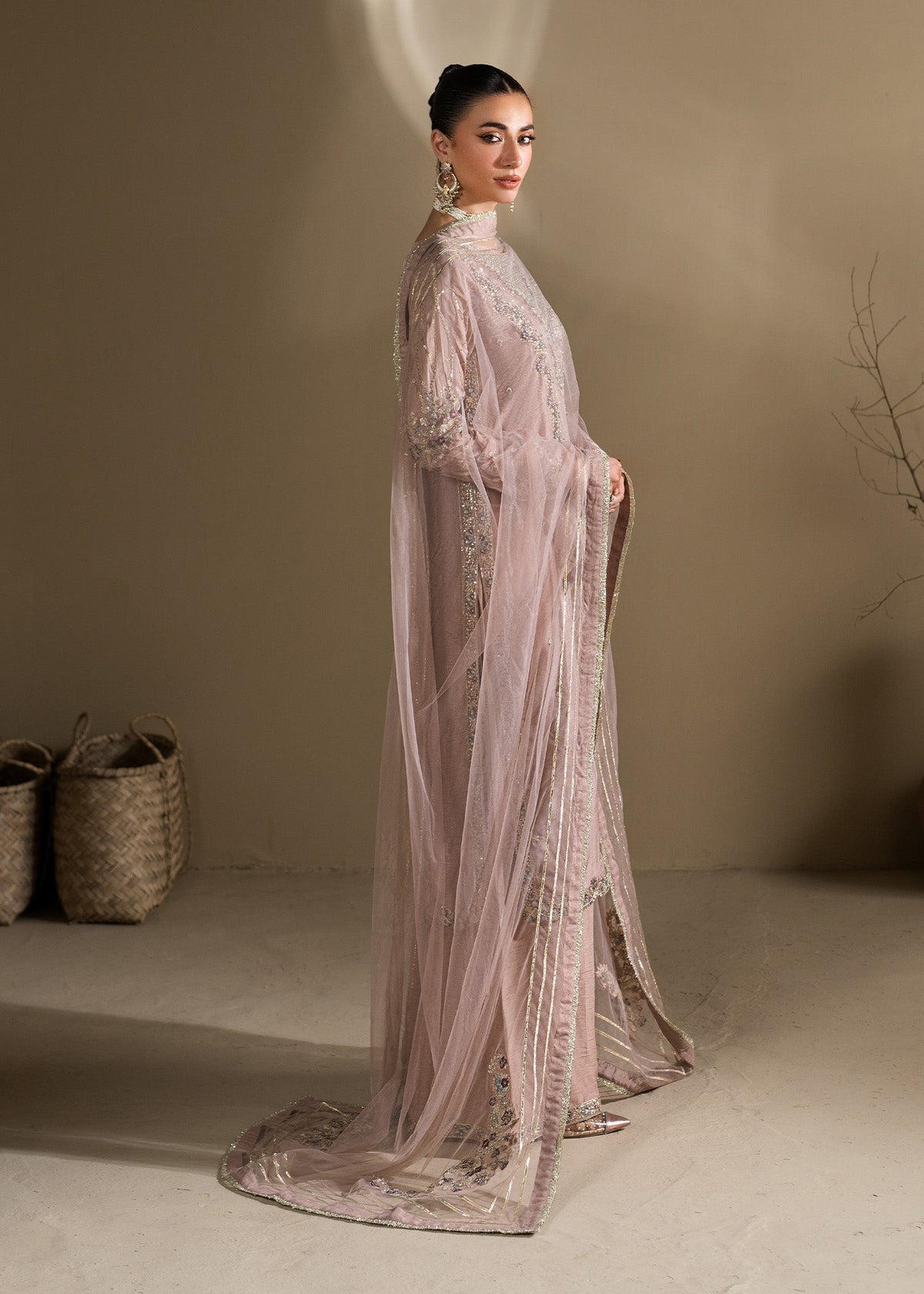 2620A Embroidered 3 Piece