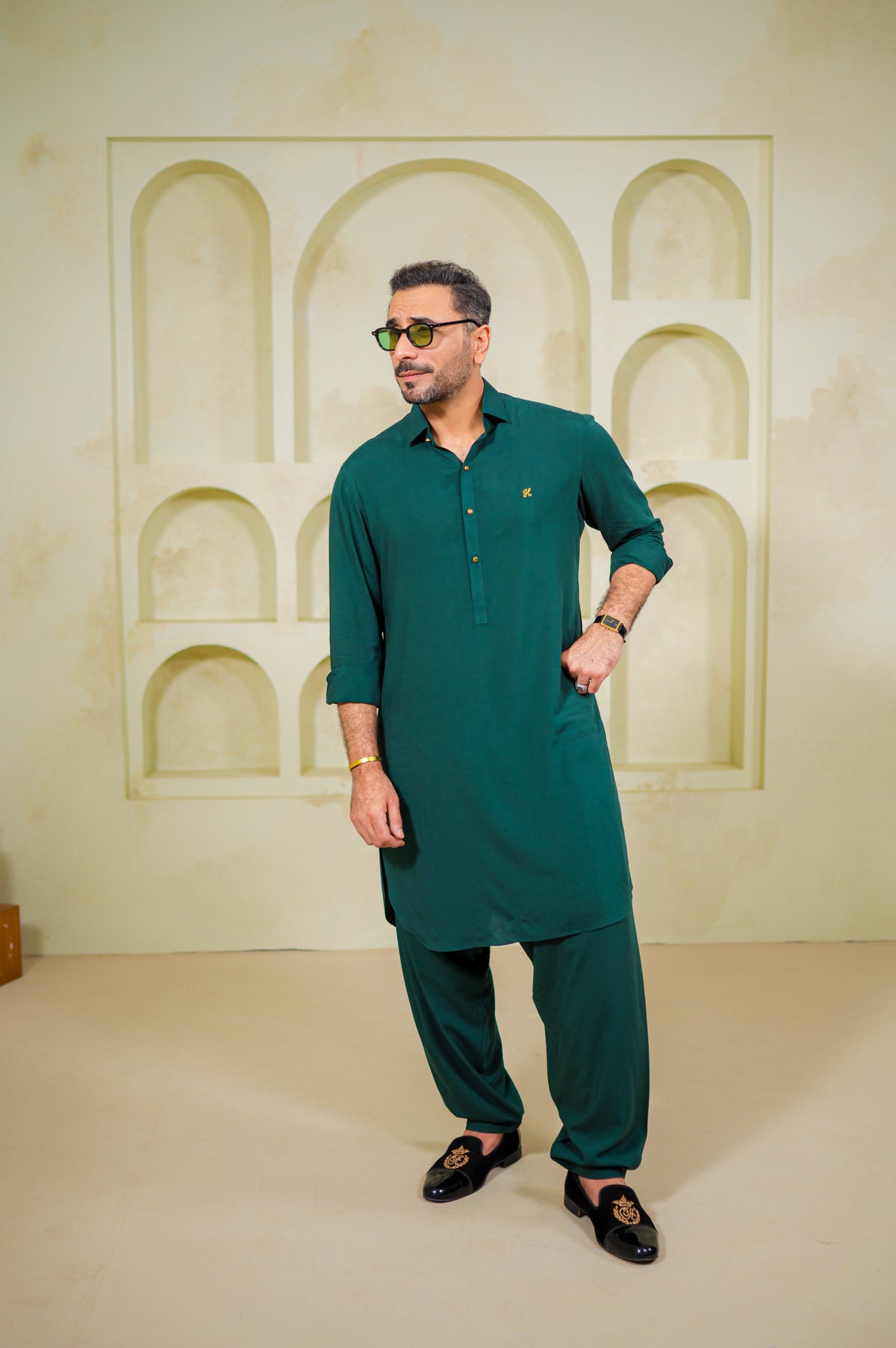 Emerald Green Bosky Linen Shalwar Kameez
