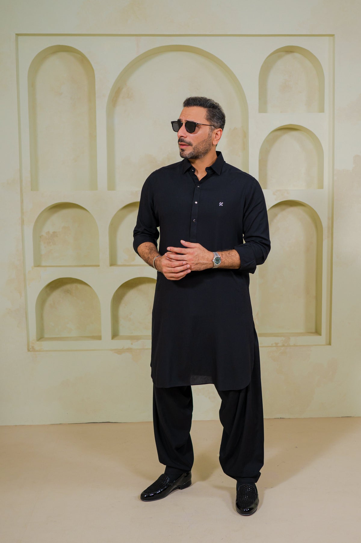 Black Bosky Linen Shalwar Kameez