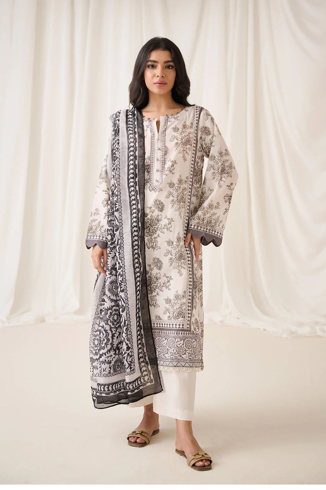 DU-3153 - OFF-WHITE - PRINTED LAWN - 3PCS