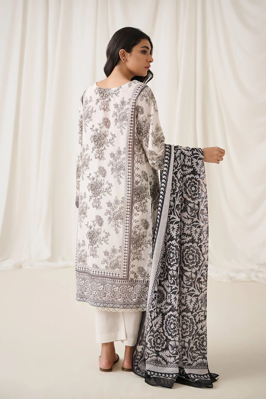 DU-3153 - OFF-WHITE - PRINTED LAWN - 3PCS