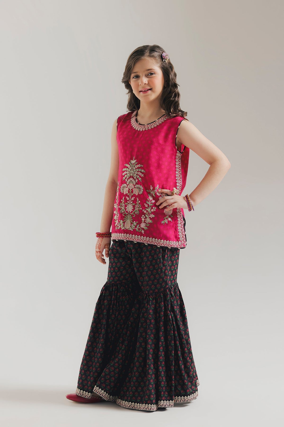 Embroidered Suit (E1070-404-406 E1070-304-406)