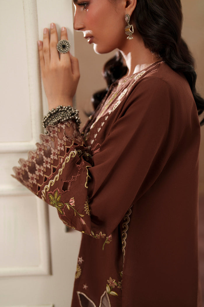 EMBROIDERED SUIT