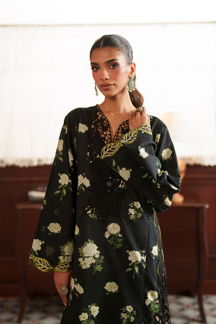 EMBROIDERED SUIT