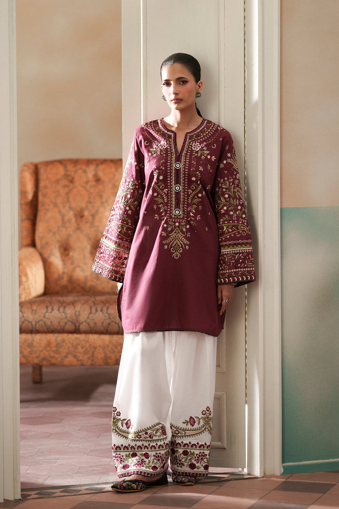 EMBROIDERED SUIT