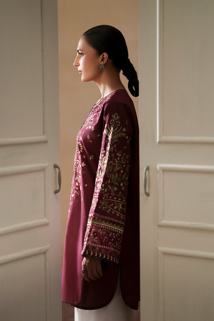 EMBROIDERED SUIT