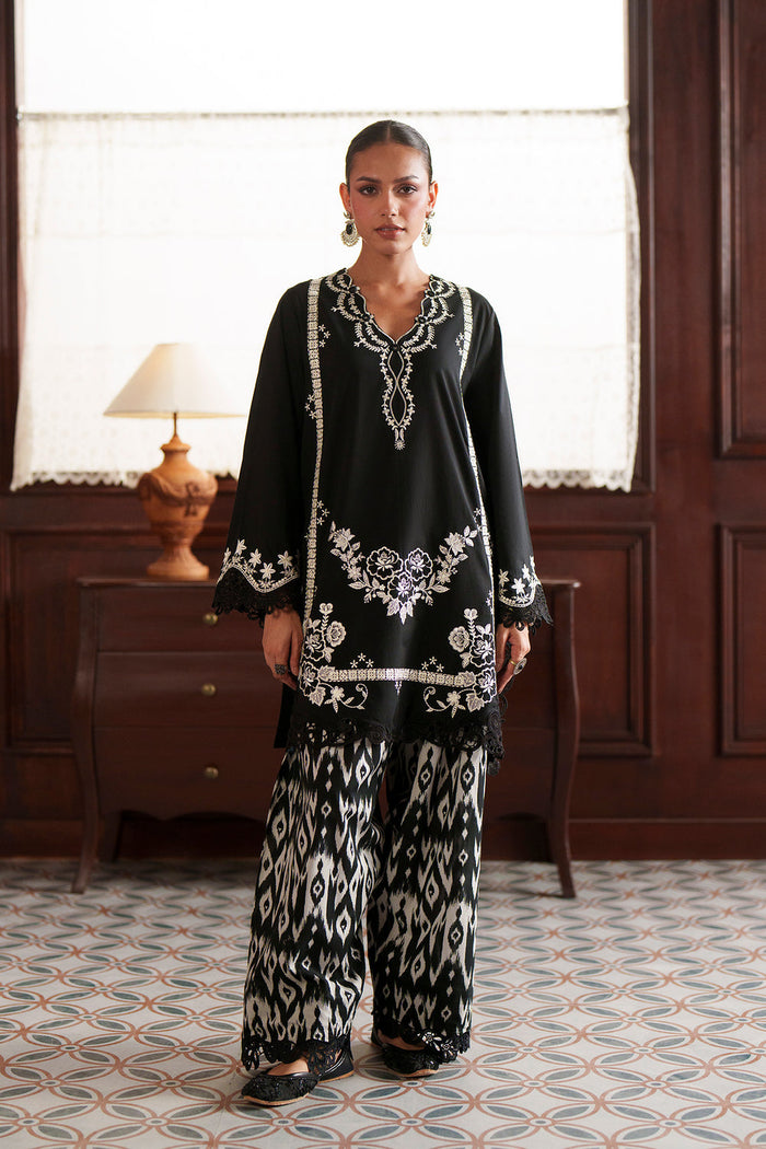 EMBROIDERED SUIT