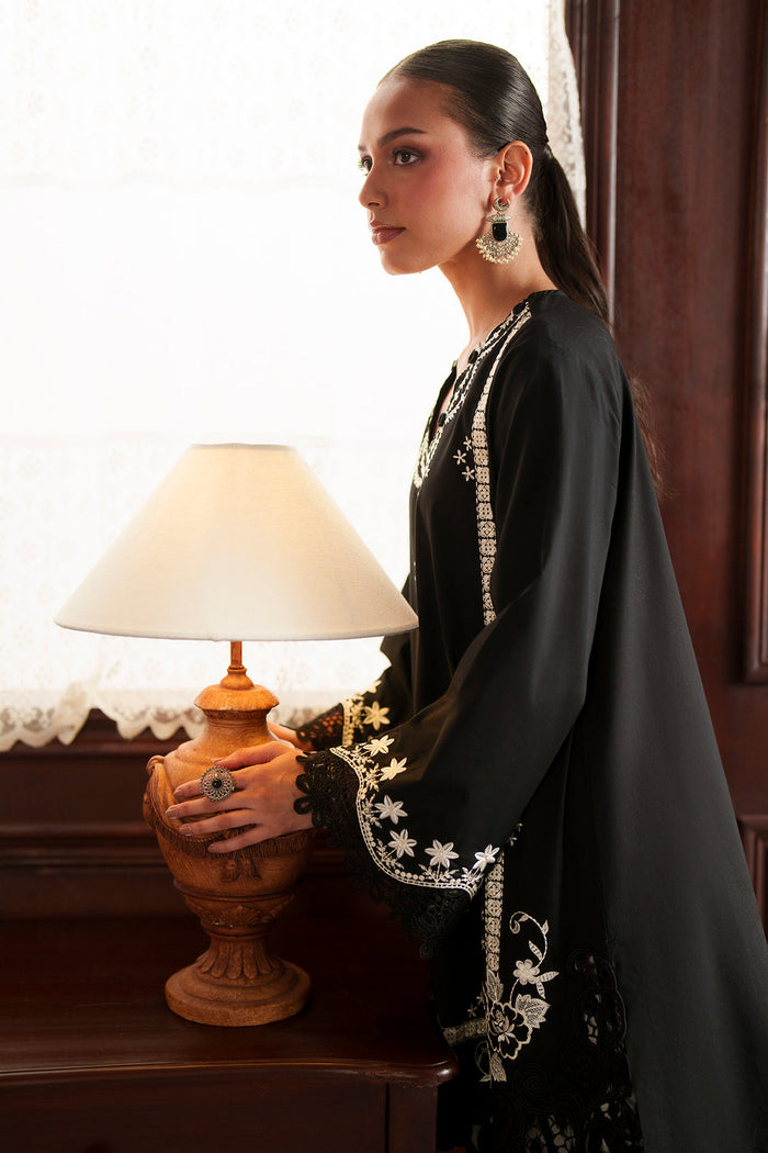 EMBROIDERED SUIT