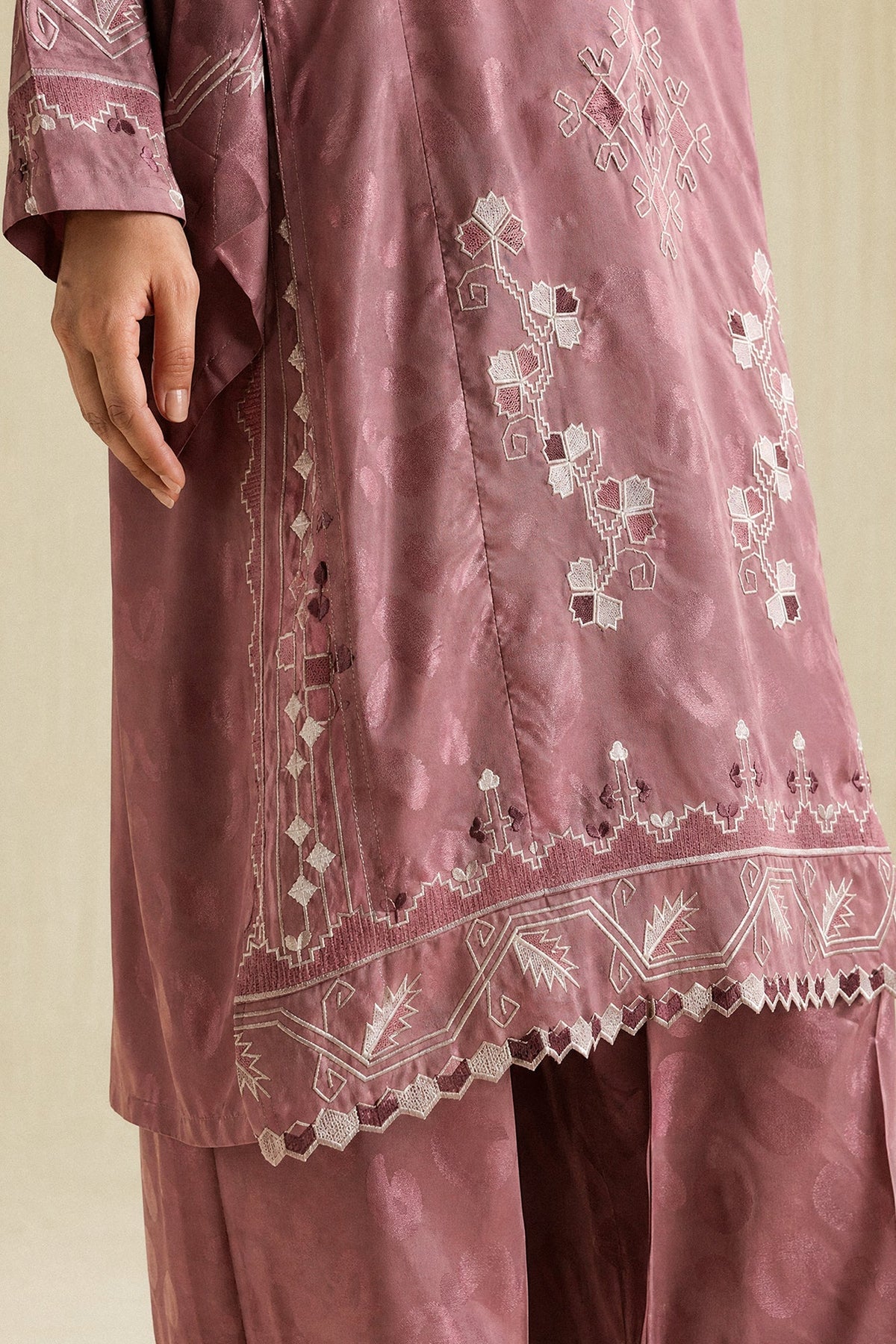 Embroidered 2 Piece Suit E9304