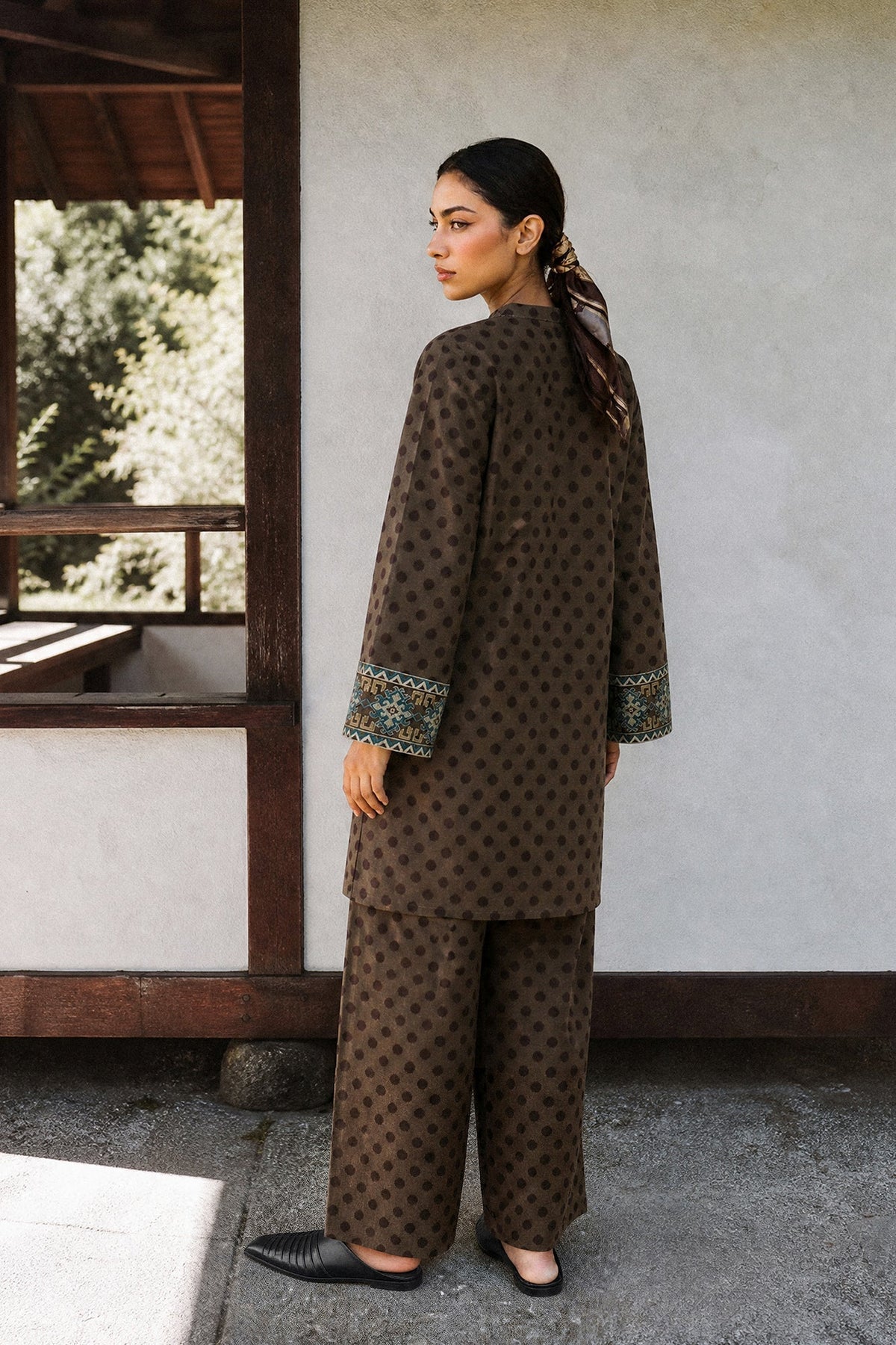 Embroidered 2 Piece Suit E9327