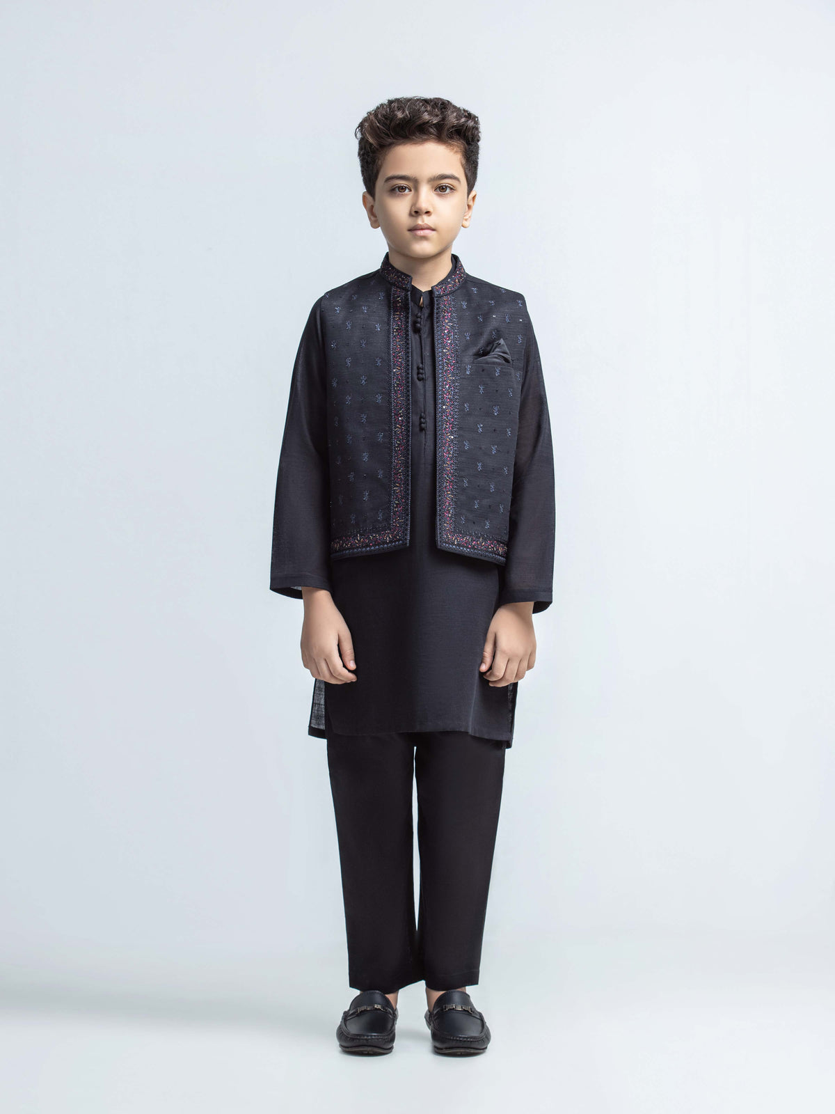 Embroidered Khaddar Waistcoat Suit - Ecbtwcs6-119