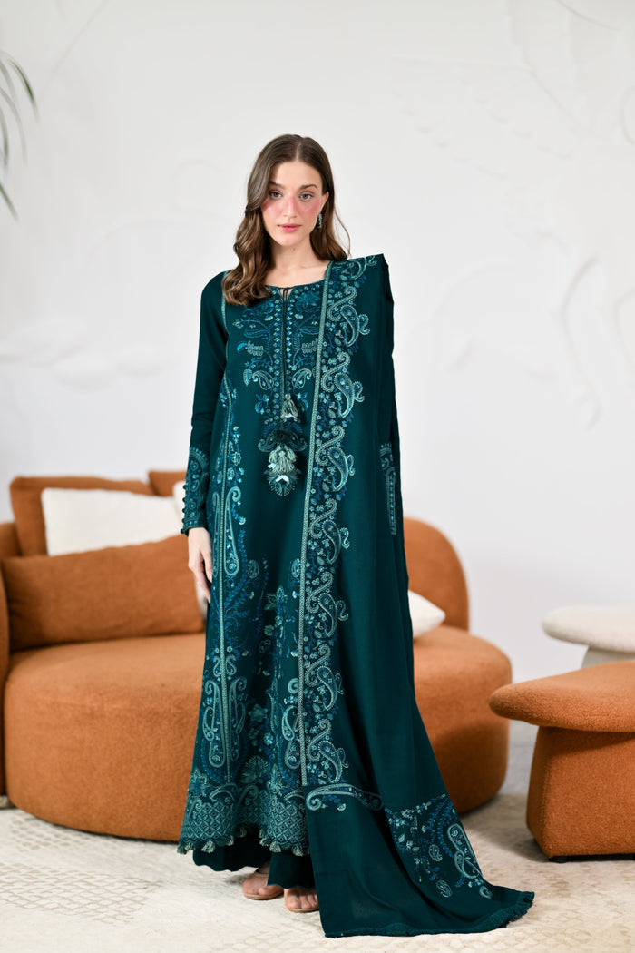 Lyra – Deep Emerald Embroidered Karandi 3-Piece Suit