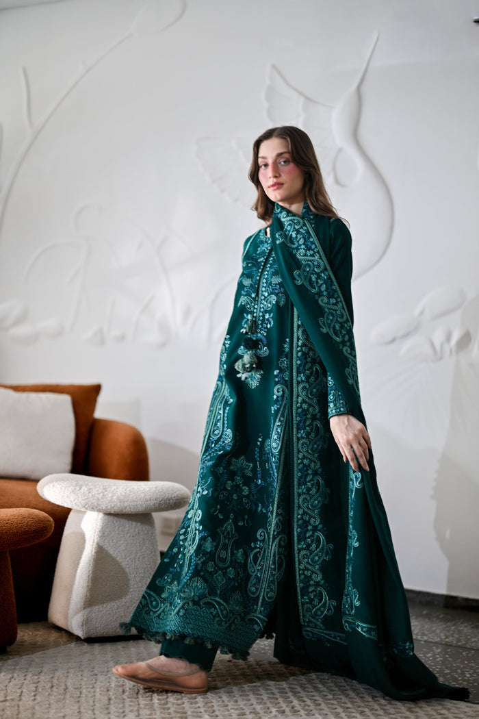 Lyra – Deep Emerald Embroidered Karandi 3-Piece Suit
