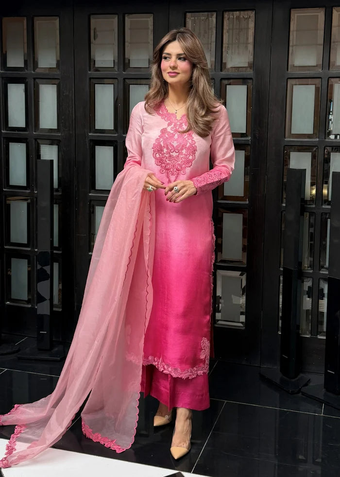 Rosebloom Pink Ombre Tussar Silk 3-Piece Suit Set | Eid & Formal Wear – Nuriyaa La Fiora