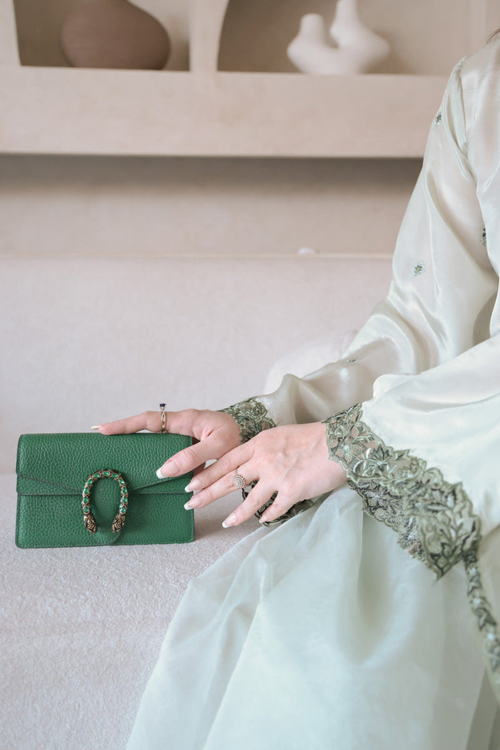 Lenora Mint