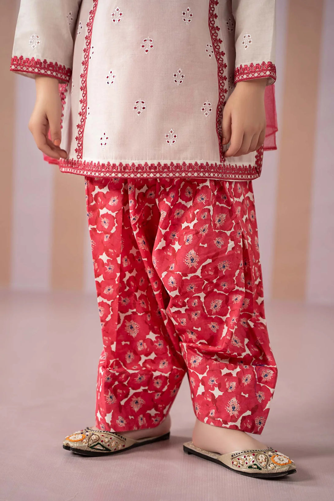 3 Piece Embroidered Lawn Suit