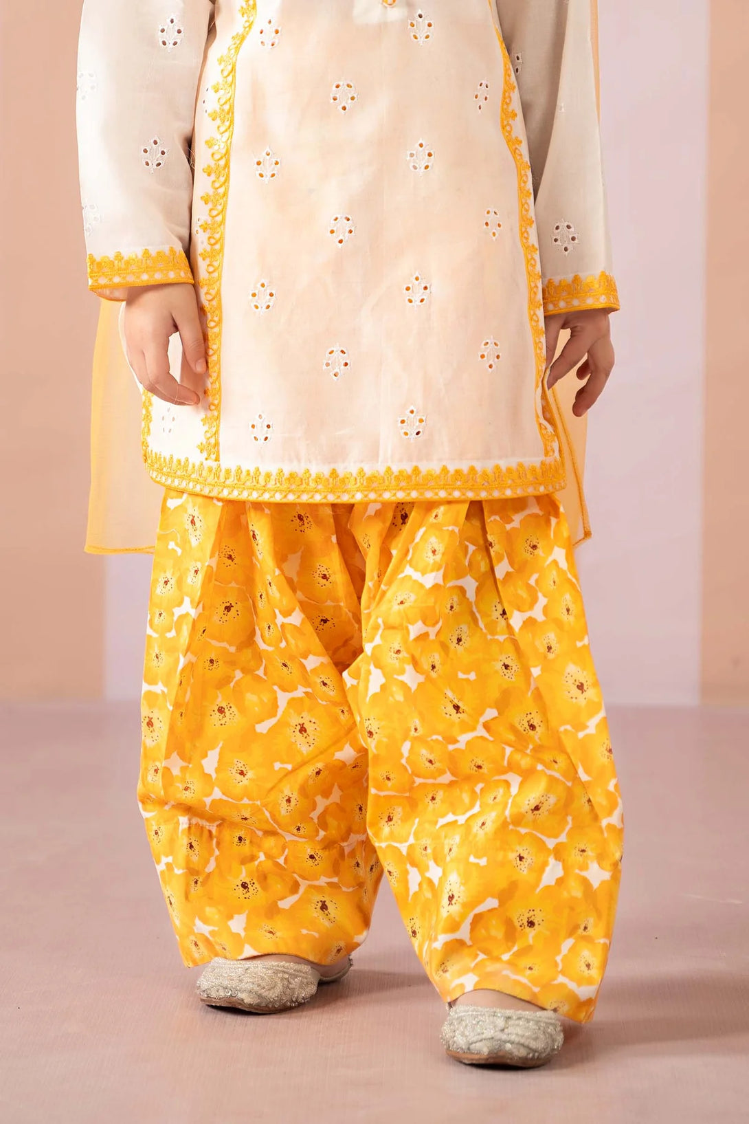 3 Piece Embroidered Lawn Suit