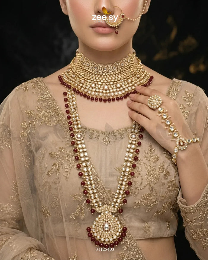 Rich Sentimental Motif Bridal Set